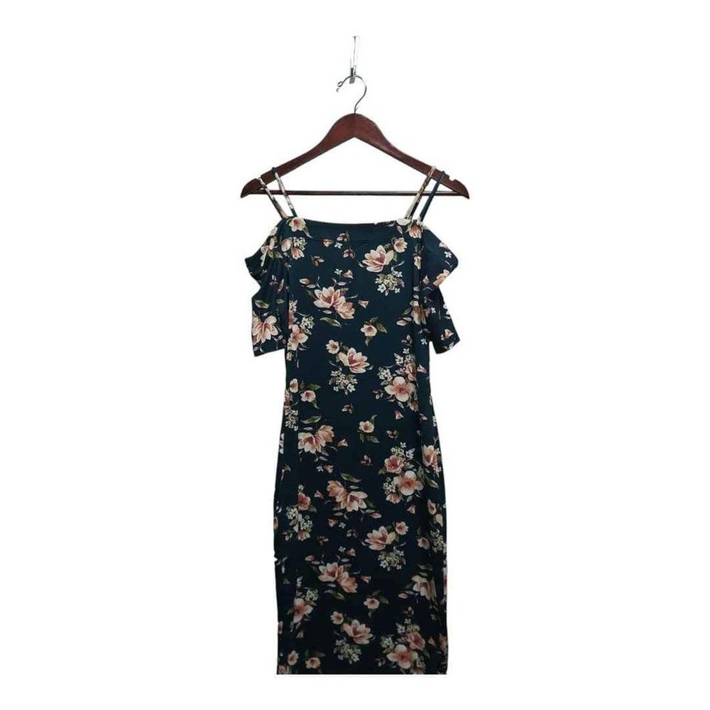 Beautiful navy blue floral dress by Haute Monde.  Size‎ Large